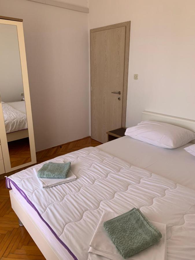 Apartmans And Rooms "Slavica" Novalja Eksteriør billede