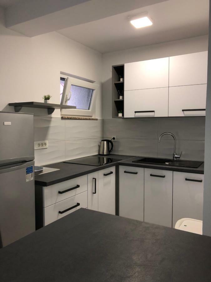 Apartmans And Rooms "Slavica" Novalja Eksteriør billede